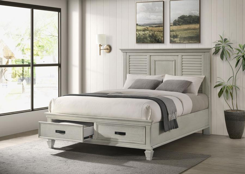Franco Wood Storage Panel Bed Distressed White