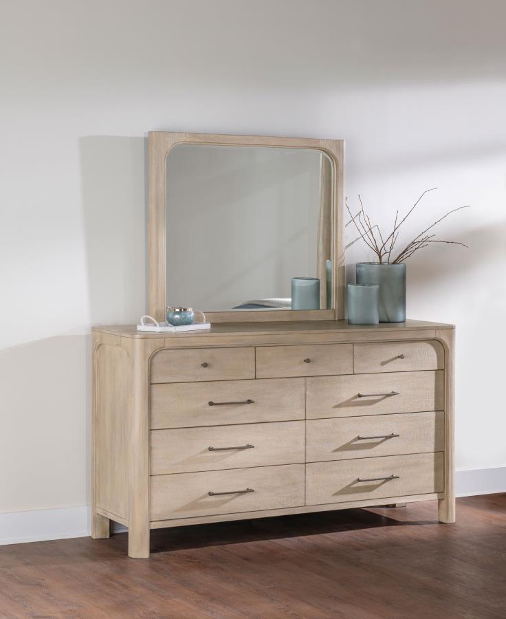 Solano 9-drawer Bedroom Dresser with Mirror Weathered Mango | Full | Brown | Weathered Mango | 222523M