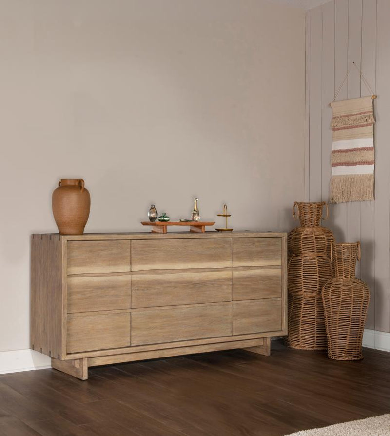 Stillwater 9-drawer Dresser