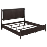 Emberlyn Wood Queen Poster Bed Brown | Queen | Brown | 223061Q