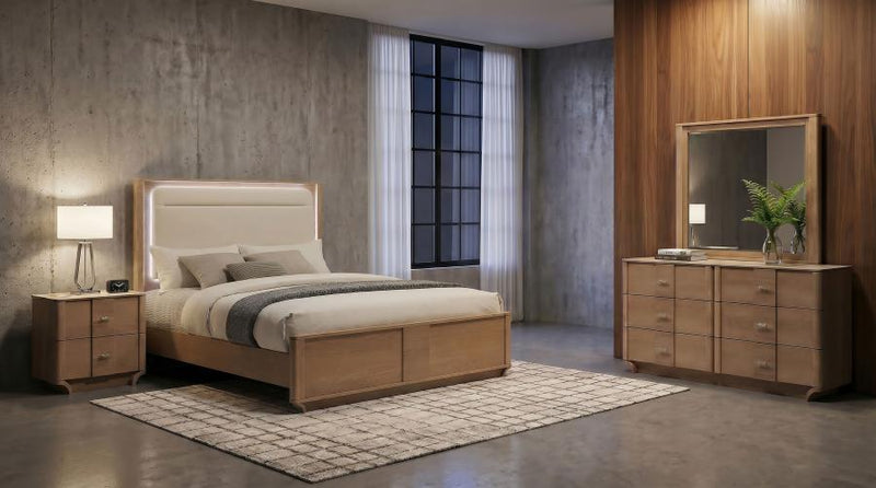 Leanne 4-piece Bedroom Set Light Oak