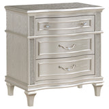 Evangeline 4-piece Queen Bedroom Set Silver Oak | Gallery | 223391Q-S4 223391KE-S4 223391KW-S4 223391Q-S5 223391KE-S5 223391KW-S5
