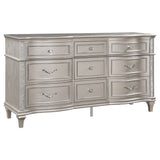 Evangeline 4-piece Queen Bedroom Set Silver Oak | Gallery | 223391Q-S4 223391KE-S4 223391KW-S4 223391Q-S5 223391KE-S5 223391KW-S5