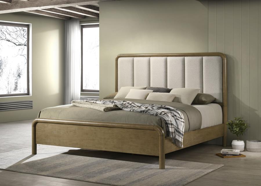 Amsbury 59-inch Upholstered Queen Bed Nutmeg | Queen | Brown | Nutmeg | 224271Q