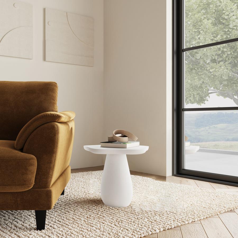 Perth 17-inch Side Table with Cloud-Shaped Top Off White | King | White | Off White | 930615